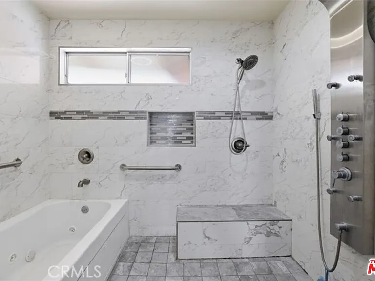 6732 Wooster Ave — Photo 8