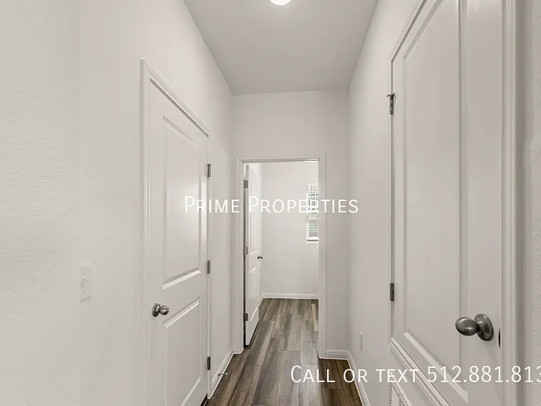 221 Wilson Springs Ln — Photo 14