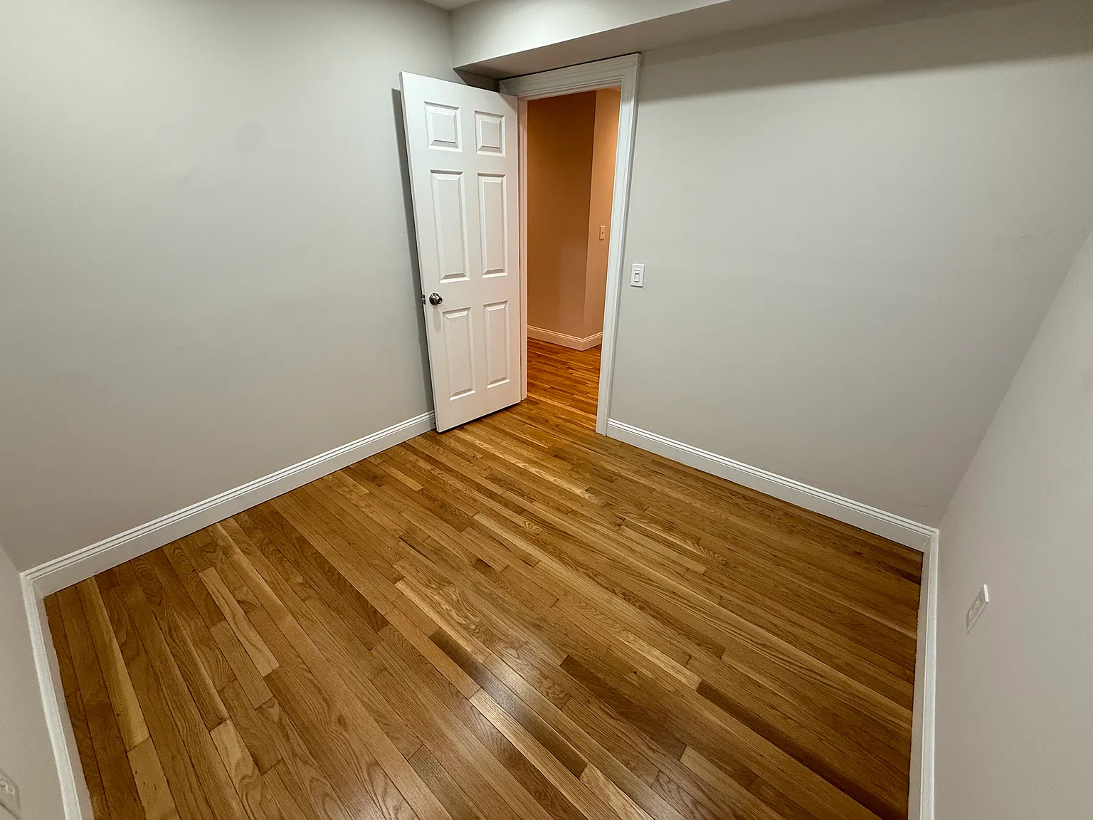 3 bed, 1087 sqft, $3,600 — Photo 4