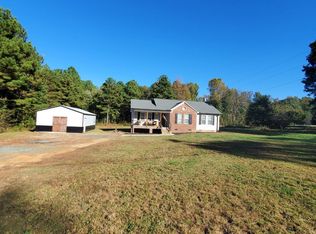 7686 Garrett Rd, Liberty, NC 27298