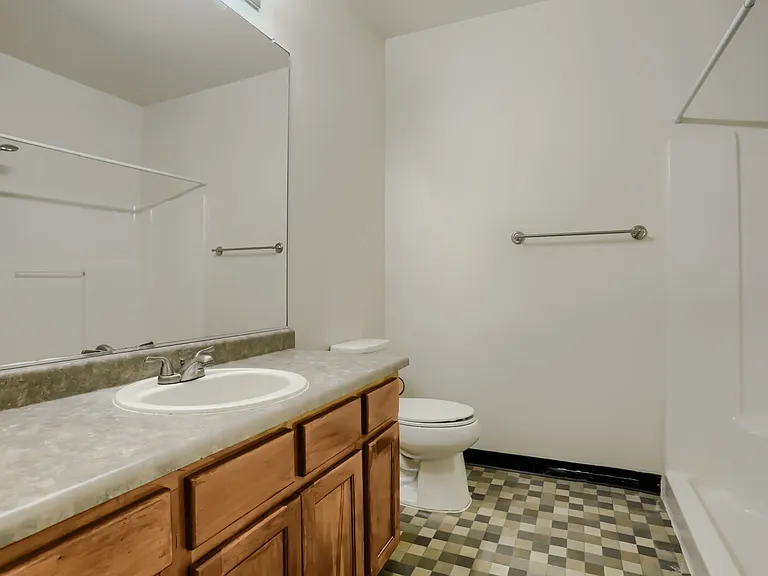 5264 NE 121st St #301 — Photo 1