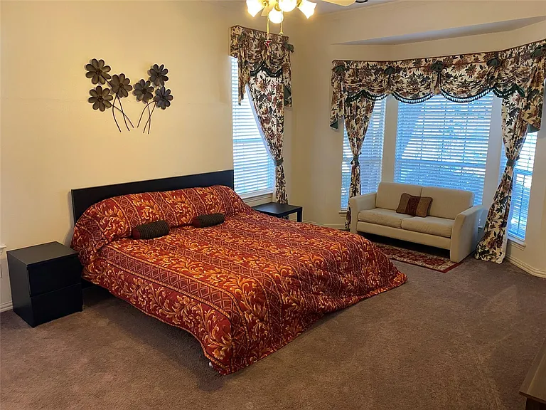 7521 England Dr — Photo 12
