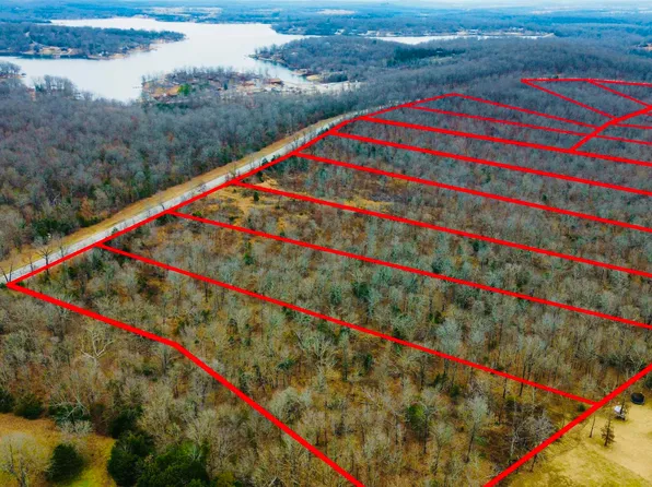 S Bend Dr, Horseshoe Bend, AR 72512