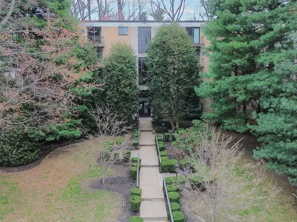 400 Glendale Rd #H-32, Havertown, PA 19083