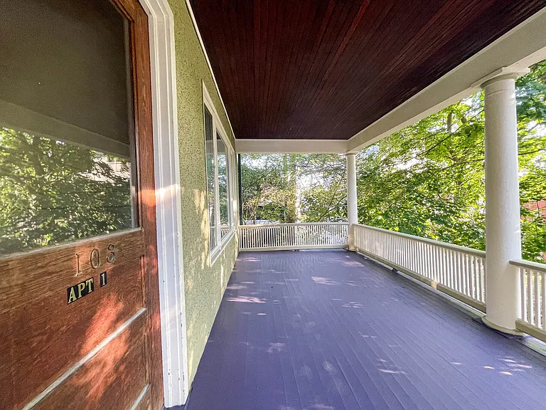 103 Spring Ln — Photo 46