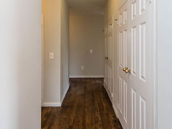 2_morgan_avenue_unit_2-9