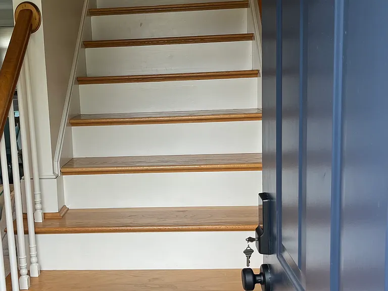 118 Knott Ave — Photo 11