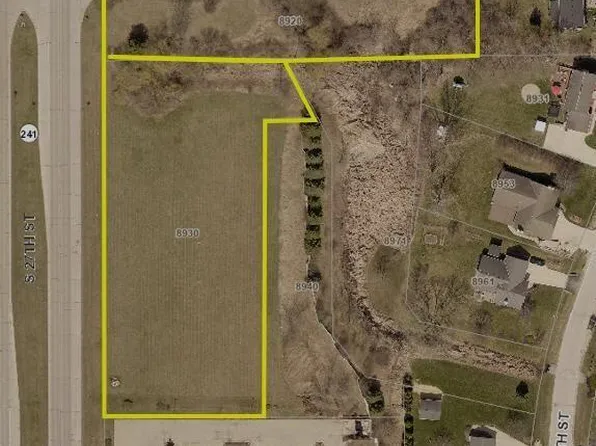 8920 S 27TH STREET, Oak Creek, WI 53154