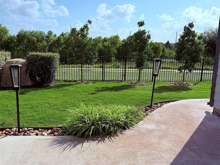 4818 Cold Stream Ct — Photo 19