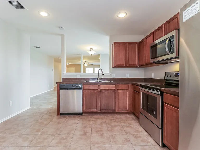 2501 Mill Springs Pass — Photo 7