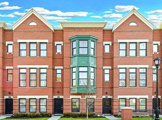 145 S Maple Ct, Palatine, IL 60067