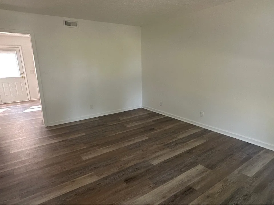 204 Highway 52 W #C