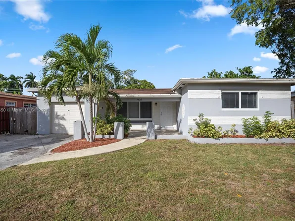 7825 Kismet St, Hollywood, FL 33023