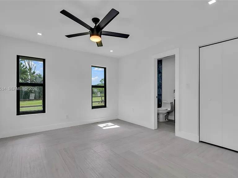 17680 SW 54th St — Photo 24