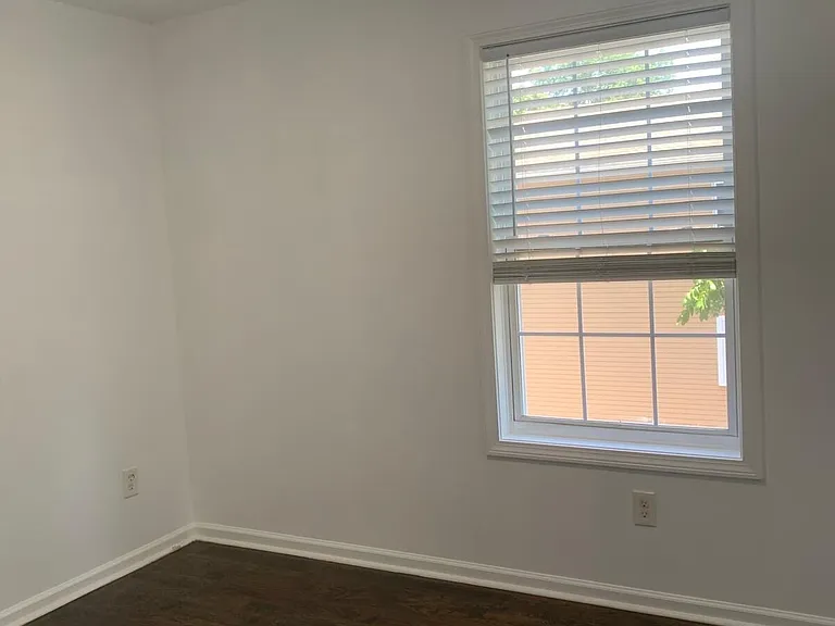 175 Harding Ave — Photo 11