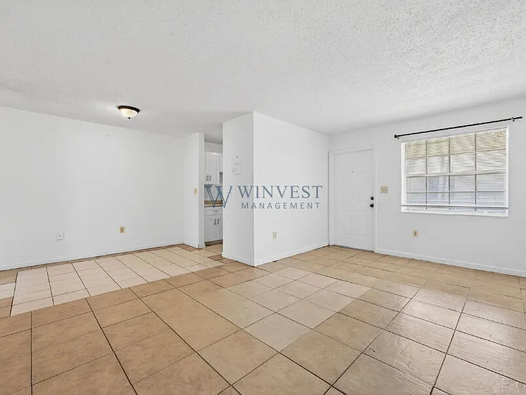 Presidential View Apartments — Photo 40