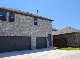 4408 Smokey Quartz Ln, Arlington, TX 76005
