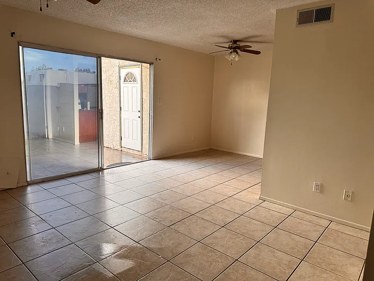 5925 W Townley Ave — Photo 4