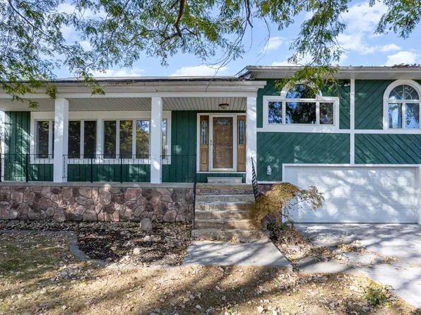 3295 Shane Dr, Bay City, MI 48706