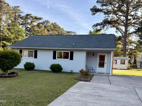 512 S Pine Cone Lane, Jacksonville, NC 28546