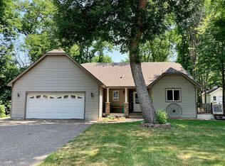 125 Hunters Path, Annandale, MN 55302