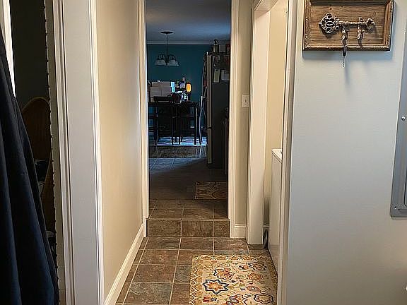 Utility/Entrance from Garage