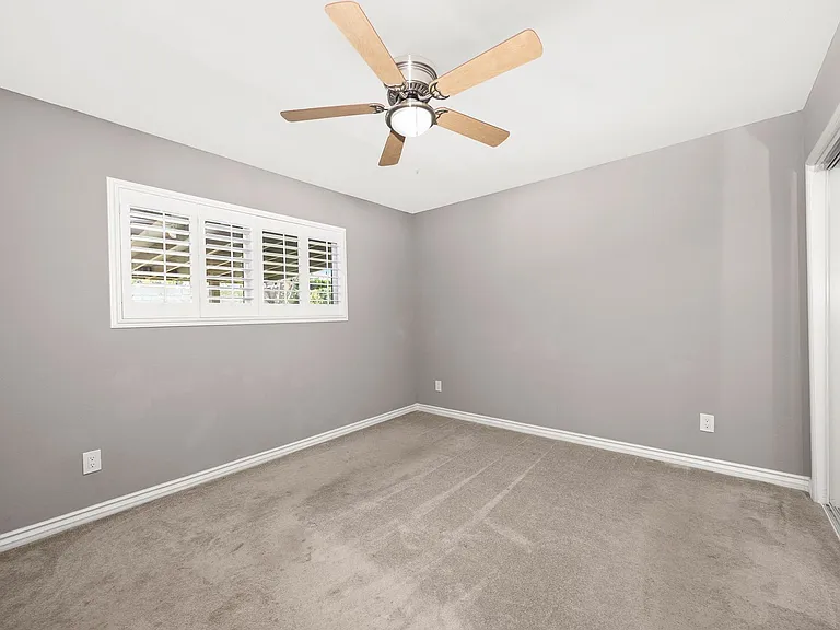 1641 Maywood Ave — Photo 20