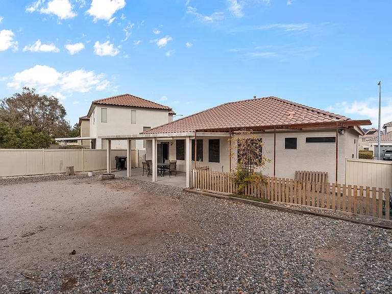 1217 Cove Palisades Dr — Photo 25