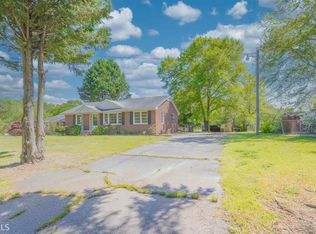 34 Bell St, Hartwell, GA 30643