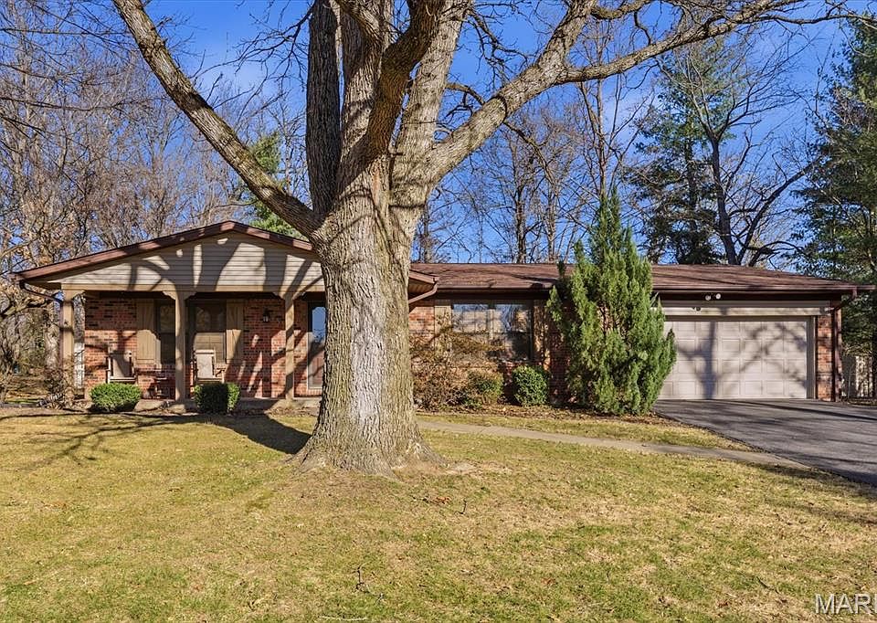 1st image of 130 Dianne Dr