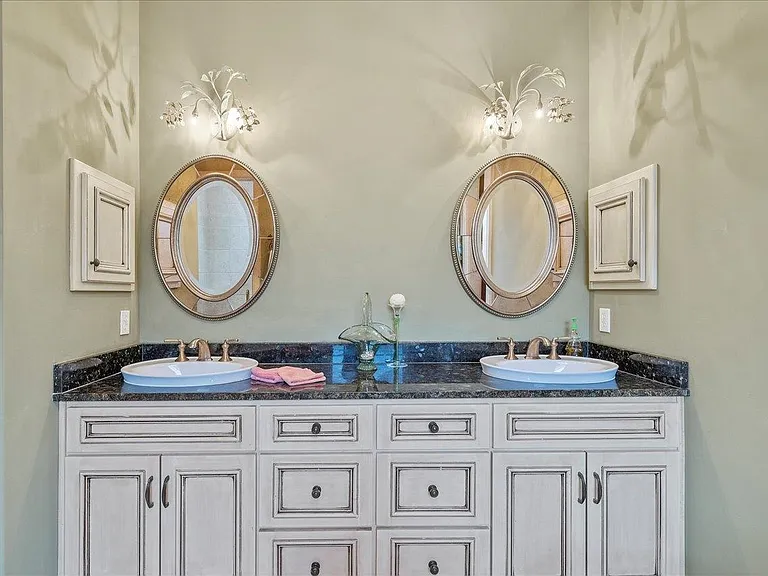 4146 Forsythe Way — Photo 35