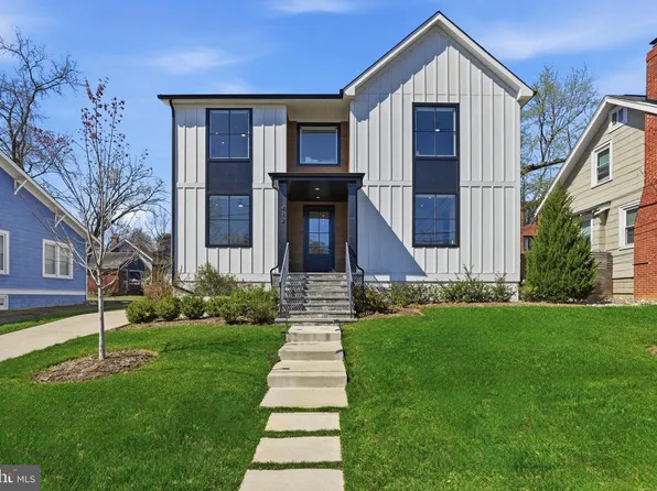 412 N Cleveland St, Arlington, VA 22201