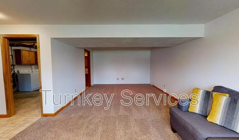 204 Summerset Dr — Photo 15