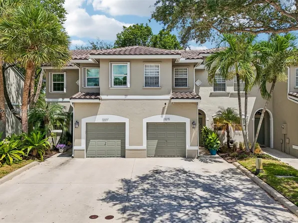 13215 NW 7th Dr, Plantation, FL 33325