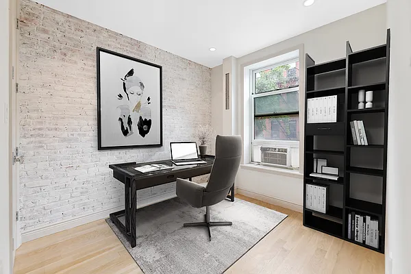 Rented by REAL New York | media 7