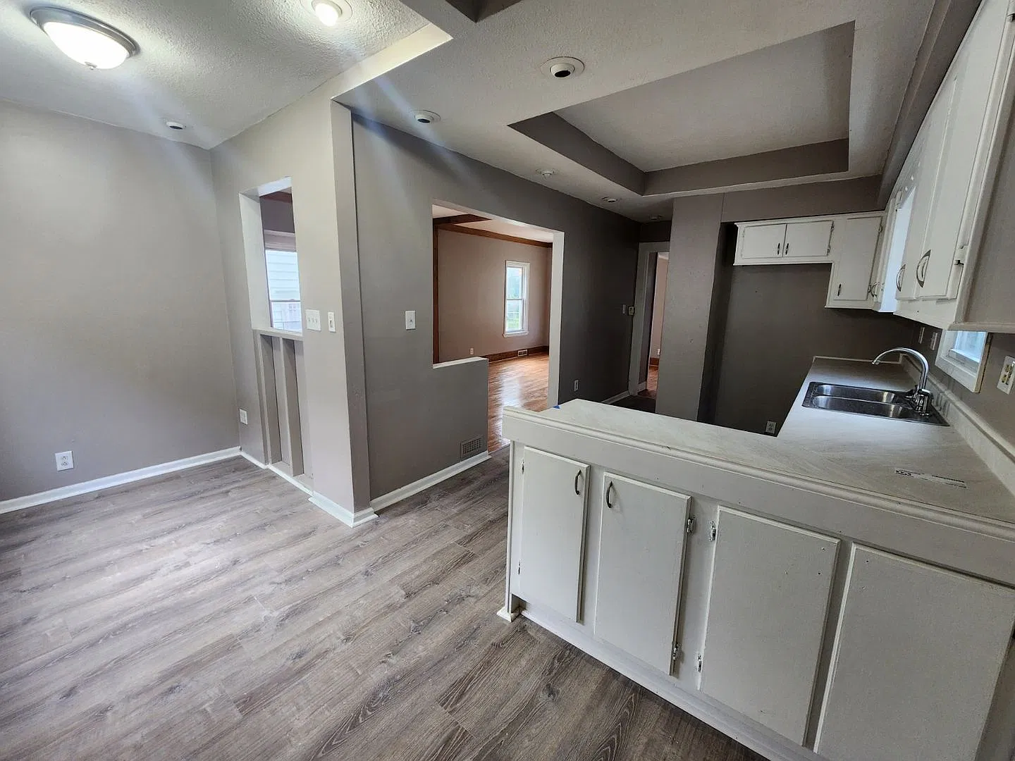 Three Bedroom Single Family Home! — Photo 4