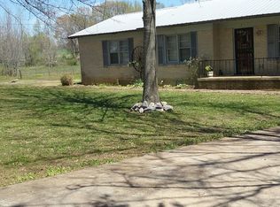 121 Trenton Hwy, Trenton, TN 38382