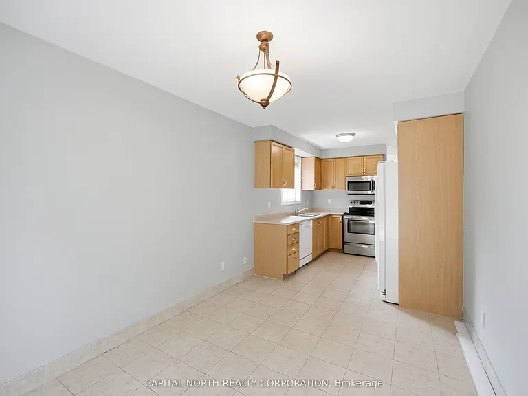 126 Marsellus Dr — Photo 14