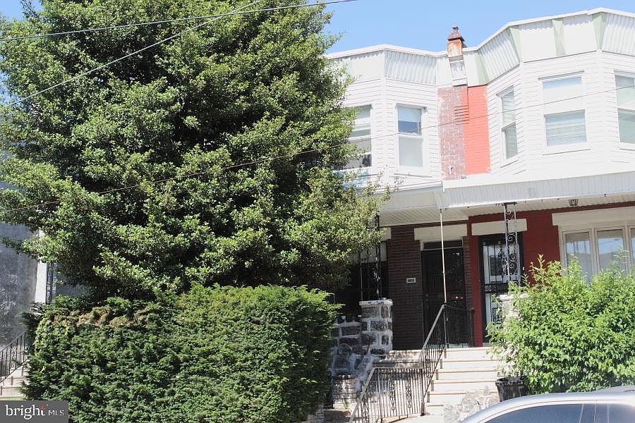 1st image of 1617 N 61st St