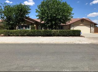13453 Cochise Rd, Apple Valley, CA 92308