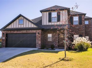 900 Bellmara Cir, Cave Springs, AR 72718