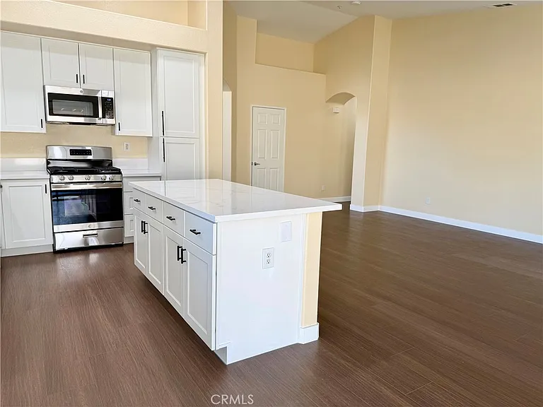 17210 Volante Ct — Photo 7