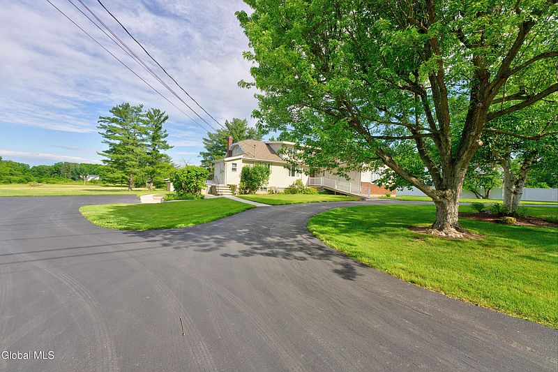 4th image of 12 Glenwood Road