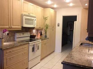 3341 Raleigh St #2B, Hollywood, FL 33021