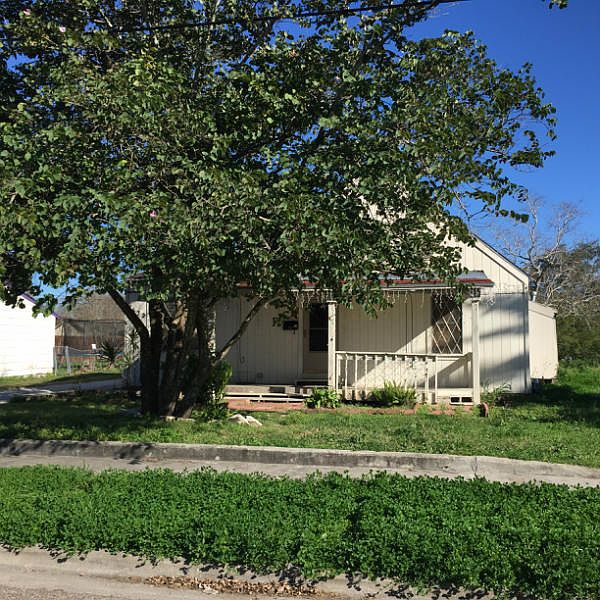 1st image of 4622 Brookdale Dr