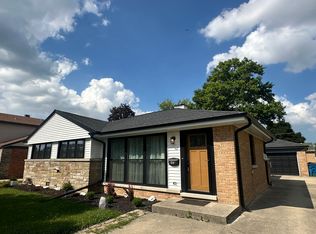 439 N Highview Ave, Elmhurst, IL 60126