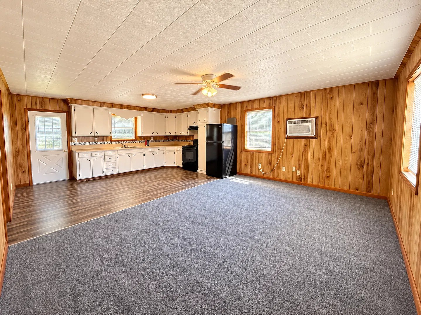 1 BR, 1 BA Home on a Private Lot in Sulphur, LA — Photo 2