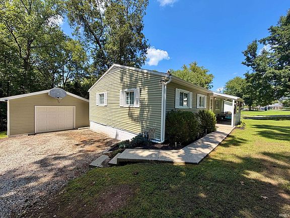 3rd image of 229 White Ln