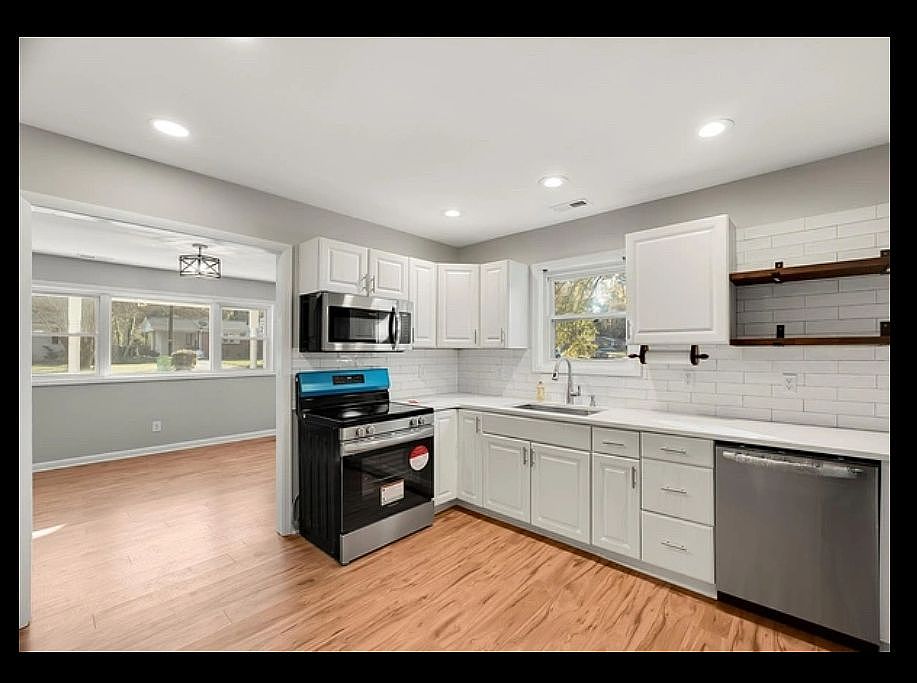 2nd image of 607 Calloway Dr