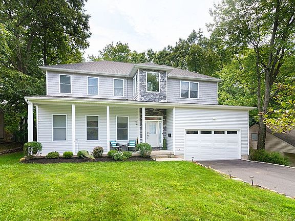 2nd image of 70 Elmwood Dr